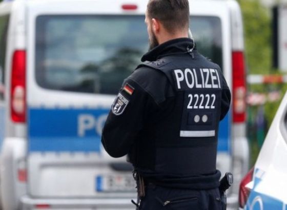 Njemačka policija pretresla domove osumnjičenih neonacista