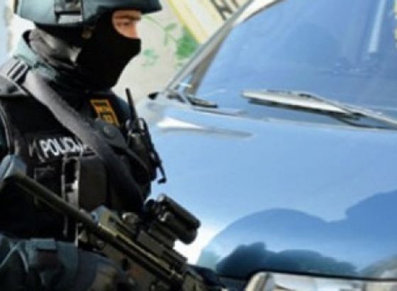 Oko ponoći u Sarajevu povrijeđena dva policijska službenika