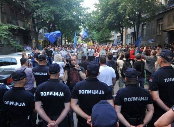 Policija onemogućila Šešeljeve radikale da spriječe otvaranje festivala