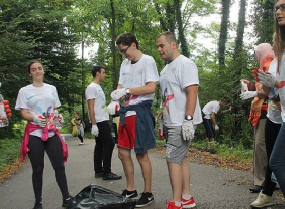 Misija OSCE-a u BiH organizovala čišćenje tuzlanskog izletišta Ilinčica