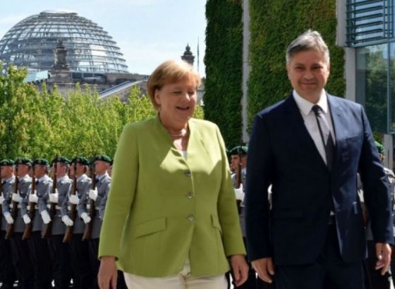 Zvizdić dočekan uz najviše državne i vojne počasti u Berlinu (VIDEO)