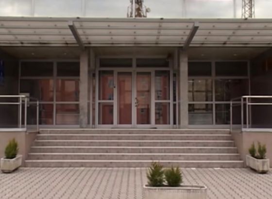 Osumnjičeni za silovanje u Srpcu pušten da se brani sa slobode