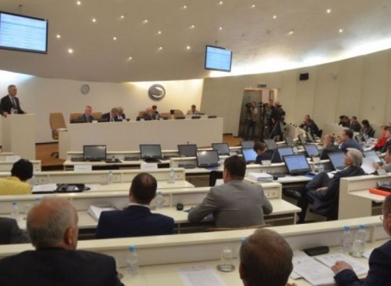 Poslanici o Izmjenama zakona o lijekovima i sukobu interesa te smjeni Mektića