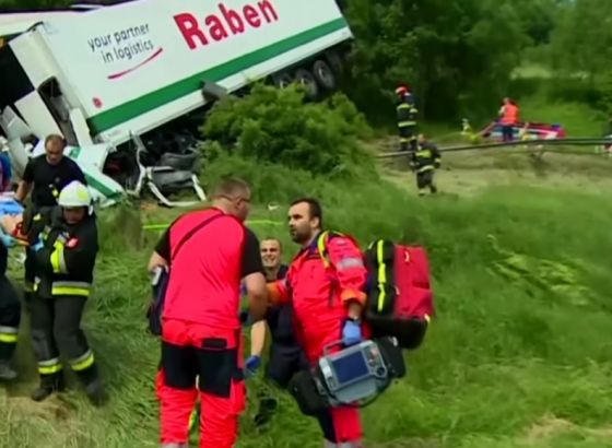 U sudaru kamiona i školskog autobusa u Poljskoj dvoje mrtvih