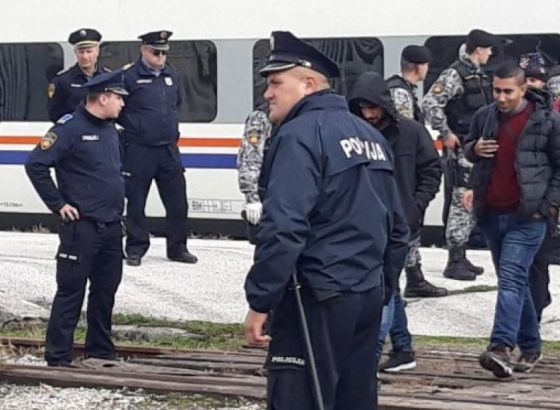 Policija USK onemogućila ulazak 150 migranata u Bihać
