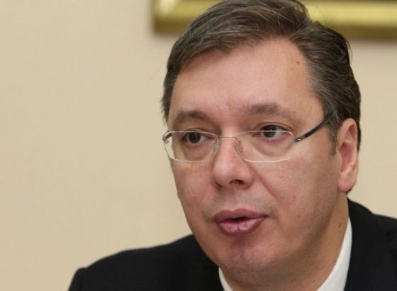 Vučić traži od kosovske vlade da povuče odluku o povećanju pristojbi