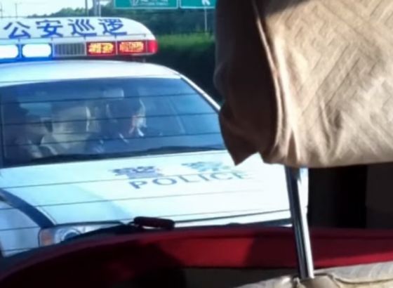 Kina - Automobil se zabio u okupljene ispred škole, poginulo pet osoba