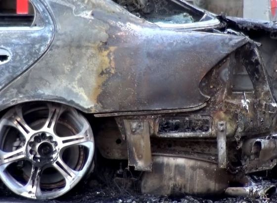 Izgorjela dva automobila u istoj ulici na Palama