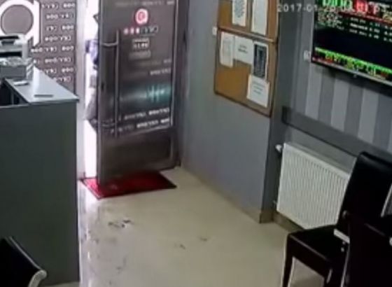 Ubacio ručnu bombu u prostorije kladionice u Loparama