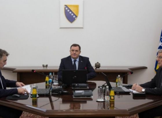 Vanredna sjednica Predsjedništva BiH - Opozvani ambasadori BiH i šefovi misija