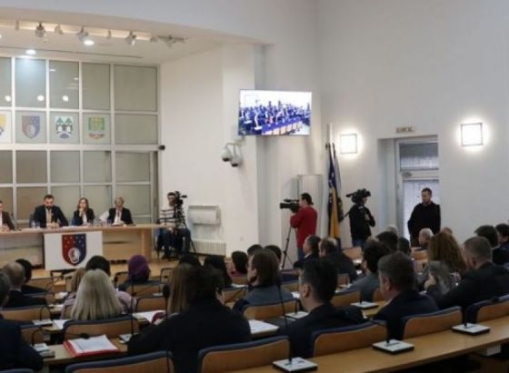 Zastupnici Skupštine KS donijeli odluku o privremenom finansiranju