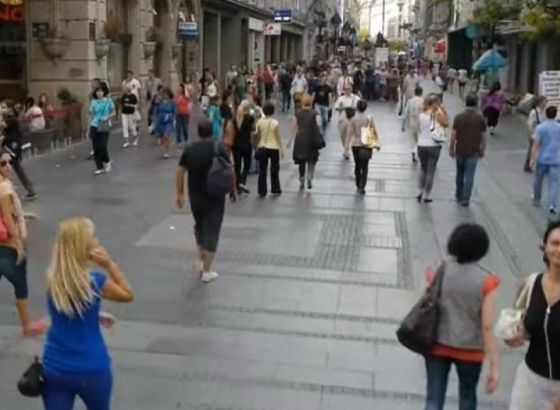 Ekonomski rast Srbije usporavaju niska razina vladavine prava i korupcija