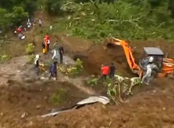 Pod klizištem u Kolumbiji stradalo 17 ljudi, blokiran Panamerički autoput