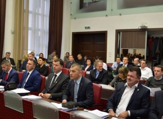 Gradsko vijeće Bihać sutra će raspravljati o lokaciji za izmještanje migranata