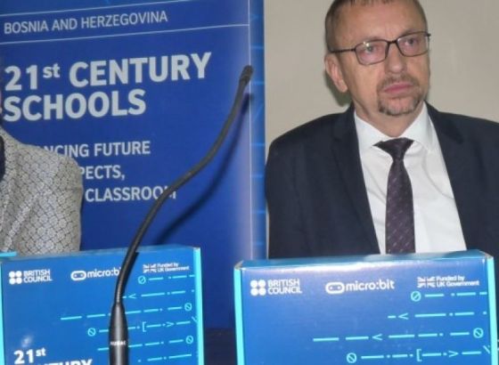 Obukom za 53 direktora počela realizacija projekta 'Škole za 21. vijek' u ZDK