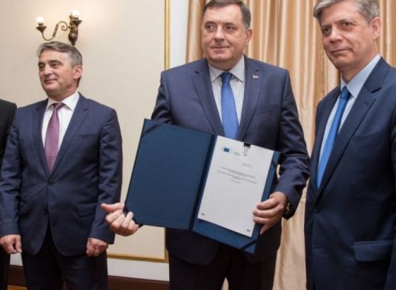 Wigemark uručio Dodiku, Džaferoviću i Komšiću Mišljenje EK