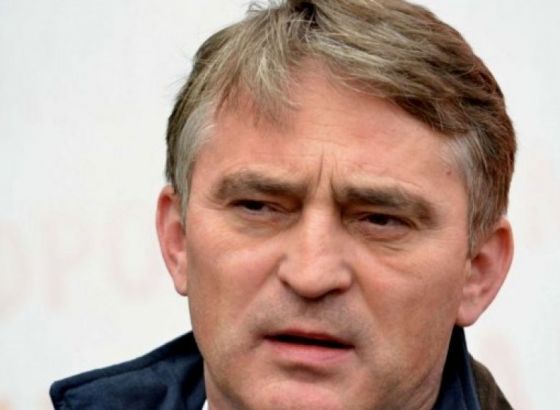 Komšić: O migrantima iz Srbije pričati s Vučićem,a ne ponižavati se pred Vulinom