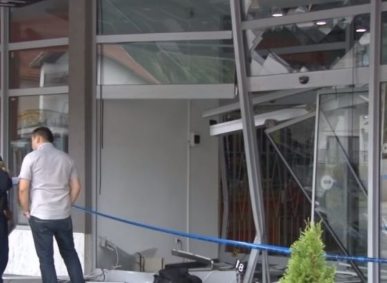 Lopovi raznijeli bankomat u prodajnom centru na ulazu u Kupres
