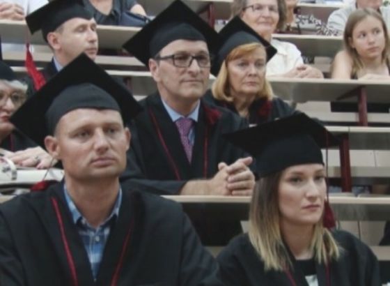 Univerzitet u Tuzli promovirao 25 doktora nauka