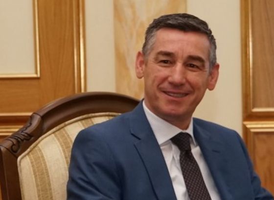 Veseli podržava ideju o privremenoj suspenziji taksi