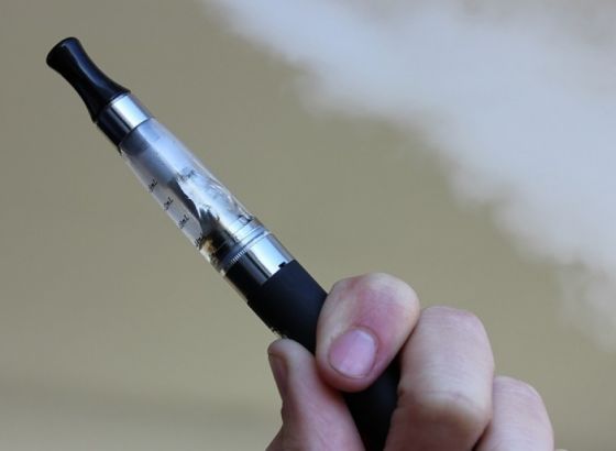 Desetine oboljelih za samo nekoliko dana: Misteriozna i teška bolest oštećuje pluća konzumenata e-cigareta