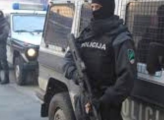 Akcija 'Orka' - Uhapšeno 13 osoba, pronađena veća količina eksploziva i oružja