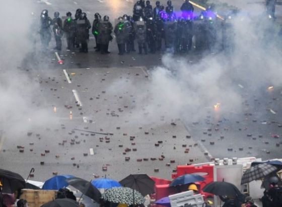 Demonstranti traže da Britanija izvrši pritisak na Kinu