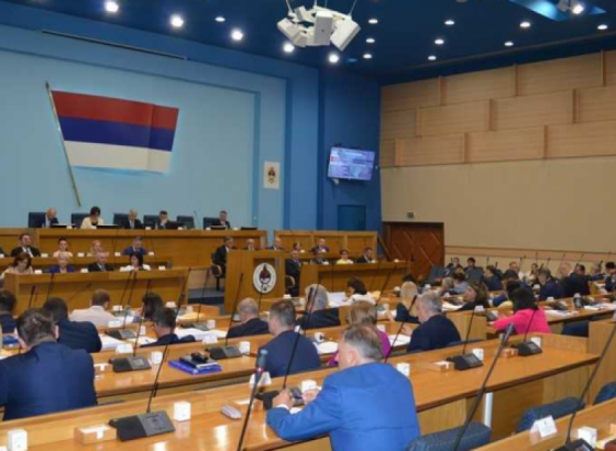NSRS tokom cjelodnevnog zasjedanja razmatrala tri zakona