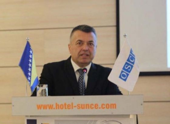 Bratić: Izraz nemoći politike SNSD-a