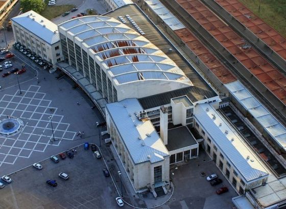 Alžirac nožem napao policijsku patrolu ispred Željezničke stanice u Sarajevu