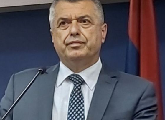 Vladajuća većina u NSRS 'smijenila' Bratića iako je on podnio ostavku