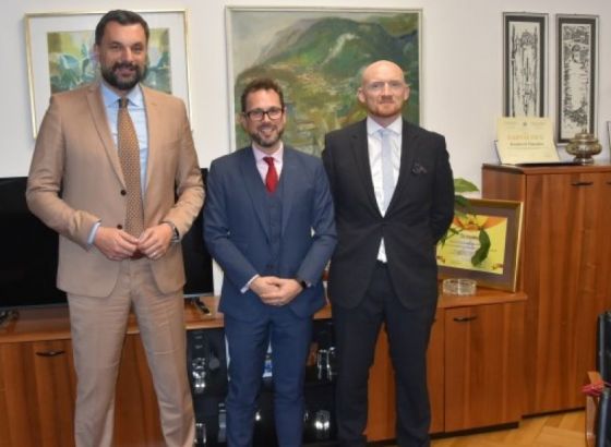 Konaković i Field razgovarali o realizaciji projekata i novim zakonima