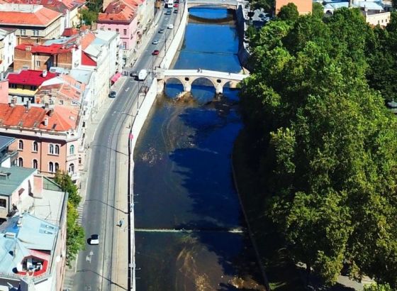 Katica: Vratiti nadležnosti Gradu Sarajevu koje je imao prije rata
