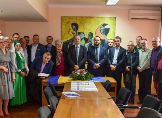 Članovi Nezavisnog bloka iz Tuzlanskog kantona prešli u Stranku za BiH
