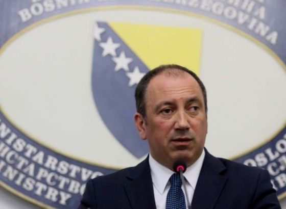 Crnadak: Dodik da javnosti stavi na uvid Program reformi prije slanja u NATO