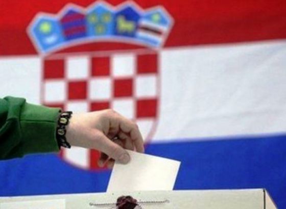 Emir Imamović Pirke/ Borba za Pantovčak: Skupi cirkus na rubu freak showa