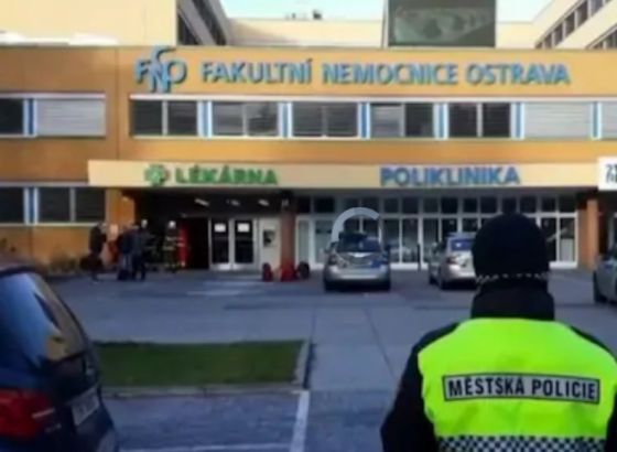 Napadač ubio šestero ljudi u bolnici u Češkoj