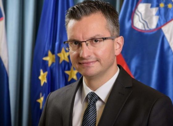 Šarec optužuje parlamentarnu oporbu da protiv njega vodi 'lov na vještice'