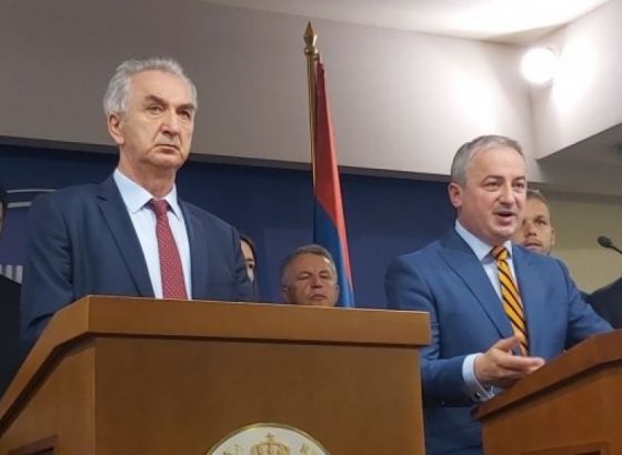 Šarović optužio Dodika za izdaju, a Borenović za put BiH u NATO