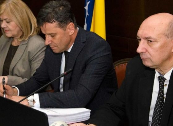 Vlada FBiH - Prihvaćena informacija o prelasku Zavoda MIO na riznično poslovanje