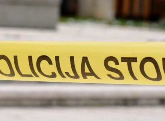 Voz udario u automobil kod Banje Luke, jedna osoba poginula, jedna teško povrijeđena