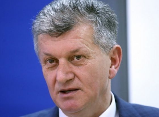 Hrvatski ministar Kujundžić stavio mandat na raspolaganje