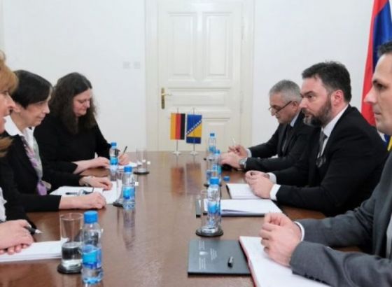 Košarac i Uebber o ekonomskim i političkim pitanjima