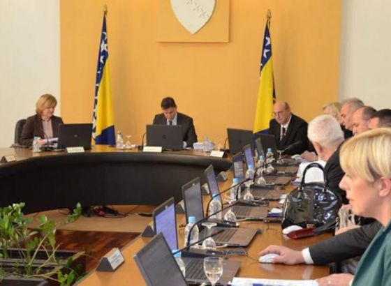 Vlada FBiH odobrila 400.000 maraka za troškove sahrana braniteljske populacije