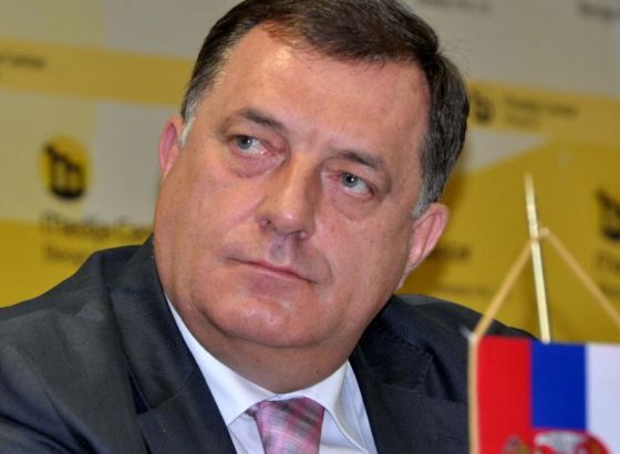 Na Dodikov zahtjev posebna sjednica NSRS, opozicija protiv veta o Đukanoviću