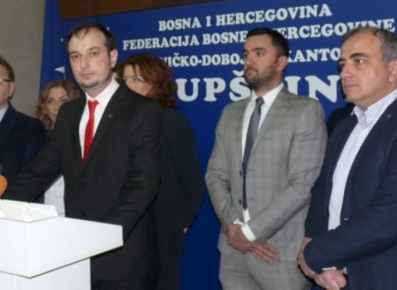 Dnevni red nije usvojen, opozicija prijeti napuštanjem sjednice Skupštine ZDK-a