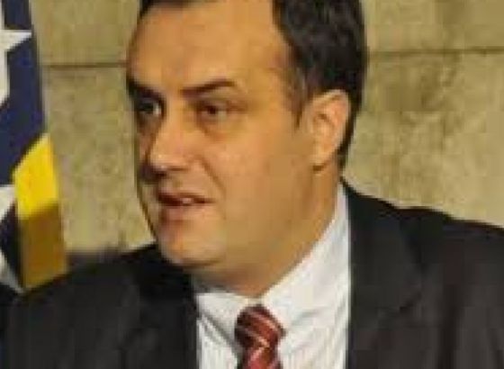 Asim Sarajlić podnio ostavku na funkcije u SDA
