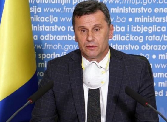 Pogledajte: Obraćanje premijera FBiH Novalića građanima, usvojen zakon o ublažavanju negativnih ekonomskih posljedica