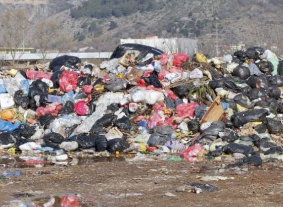 Smeće s privremenog deponija u Rodoču prebačeno na Uborak