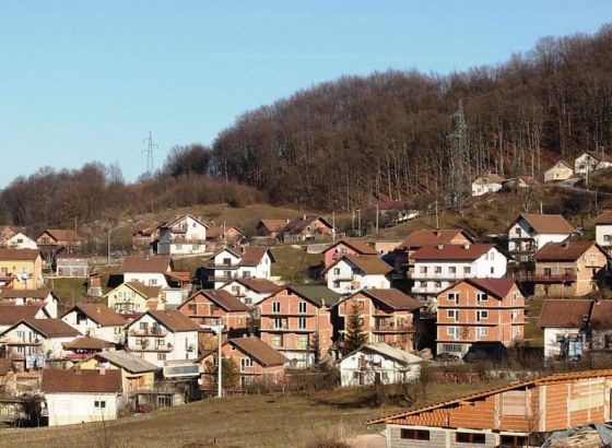 Beživotna tijela majke i novorođenčeta pronađena u kući u Mrkonjić Gradu